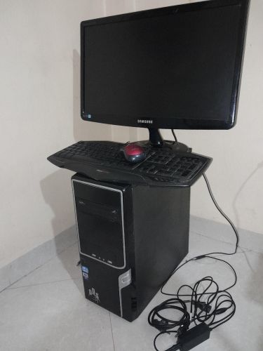 pc de bureau, unité et écran