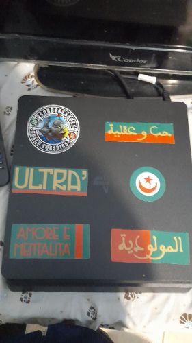 بلايستيشن 4 سليم مع 2 مانيطات ا