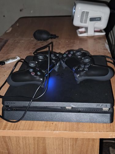 ps4 slim