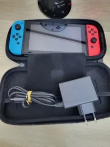 Nintendo Switch + UN JEUX + CHARG