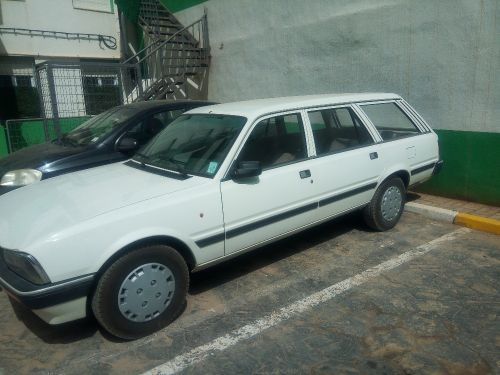 505 Peugeot 