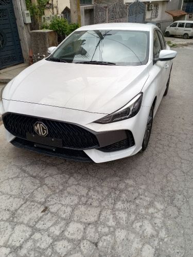 MG 5 en vent 