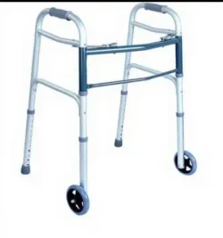 Déambulateur avec roues