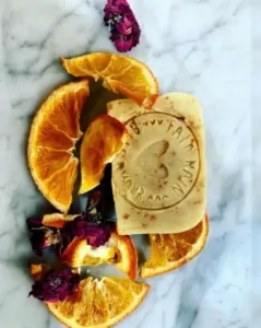 Savon Naturel À La Poudre D’orang