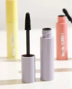 Mascara effet faux cils