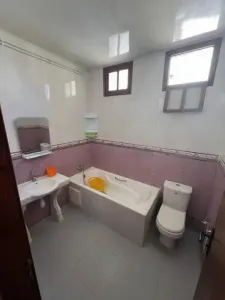 كراء شقة طابق فيلا 5 غرف
