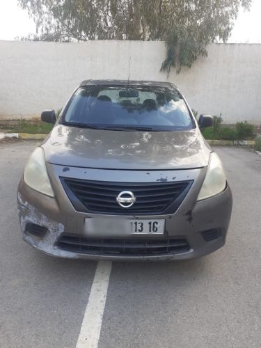 Nissan sunny