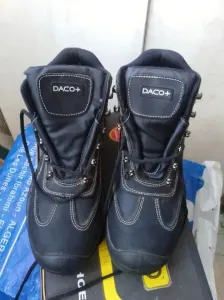 CHAUSSURE DE SECURITE P42