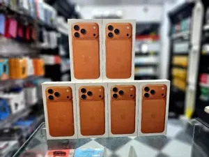 Apple Iphone 17 pro Max 256GB 2 s
