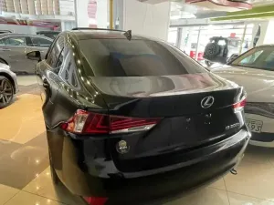 لكزس اي اس 200 للبيع في دمشق