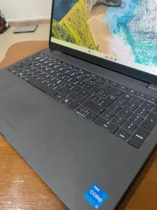 Dell latitude 3550 i5 1345U 16gb