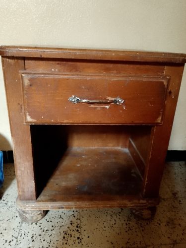 coiffeuse table de nuit