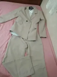 بدلة رسمية للنساء