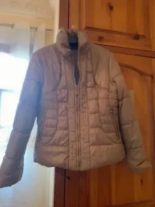 VESTES et chaussures CLASSES ET
