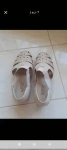 Sandales orthopédiques