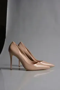 Escarpins nude tres classe
