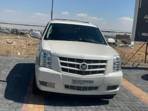 كاديلاك اسكاليد موديل 2014