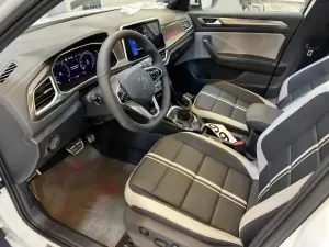 Volkswagen T-Roc 2025 R-Line