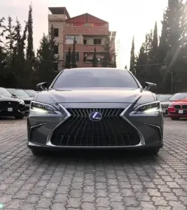 لكزس اي اس 300 اتش موديل 2020