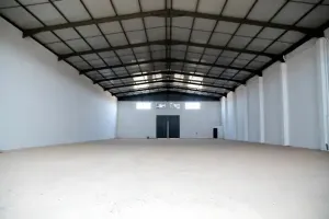 كراء مستودع