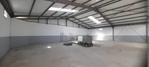 كراء مستودع