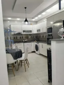 بيع شقة 4 غرف