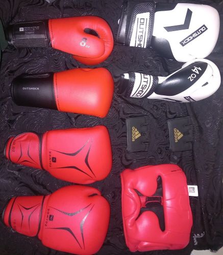 Les gants de boxe , casque