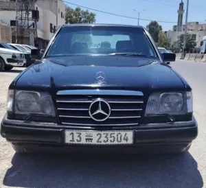 مرسيدس إي 300 موديل 1994