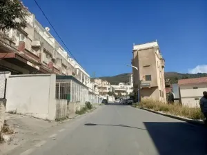 بيع أرض