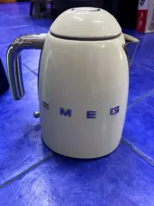 Bouilloire Smeg