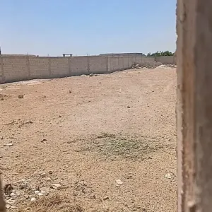 ارض تجارية للبيع