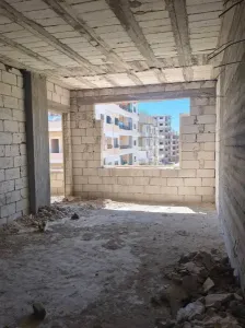 شقة على العضم للبيع في اللاذقية