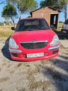 دايهاتسو سيريون موديل 2004