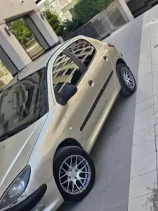 بيجو 206 موديل 2005