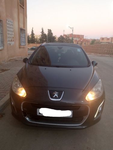 سيارة بيجو 308 للبيع 