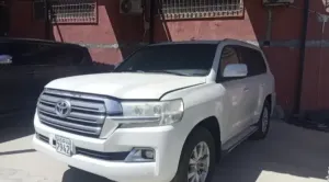 تويوتا لاندكروزر موديل 2019
