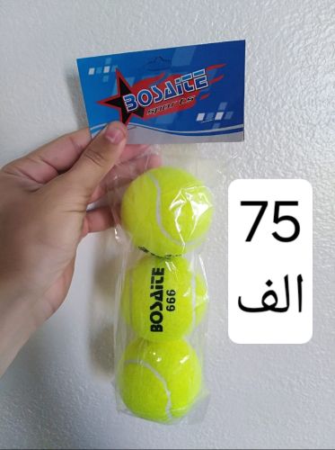 كرات التنس