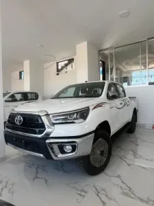 تويوتا هيلوكس موديل 2025
