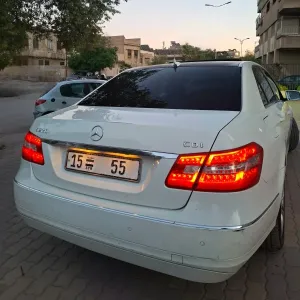 مرسيدس إي 220 موديل 2011