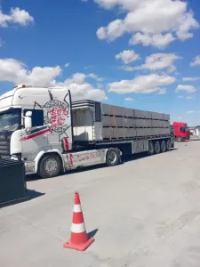 شاحنة اسكانيا ار 250