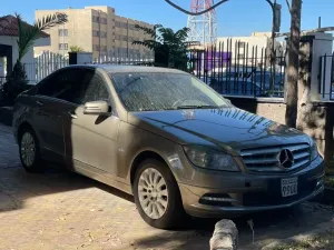 مرسيدس سي 200 موديل 2011