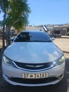 كرايسلر 200 سي موديل 2015