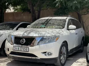 نيسان باثفايندر مويدل 2015