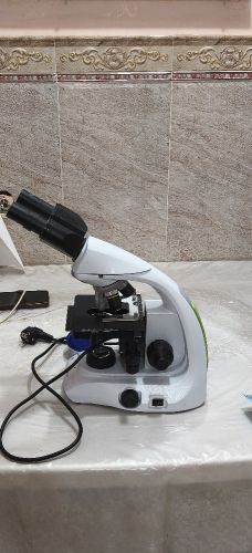 Microscope