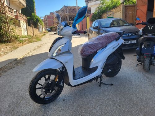 sym st 200cc