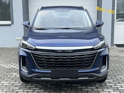 BAIC x35