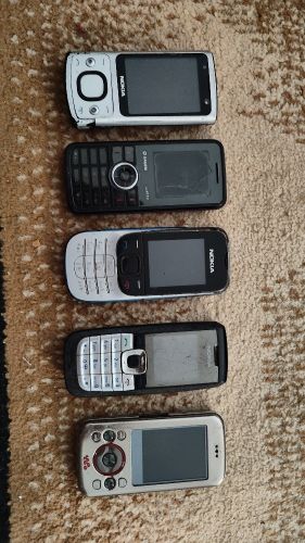 Pièces de téléphone