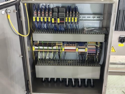 صيانة و تركيب جميع انواع الماكنات الصناعية