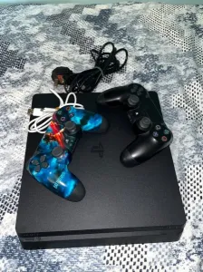 Ps4 Slim Avec 2 Manette Online