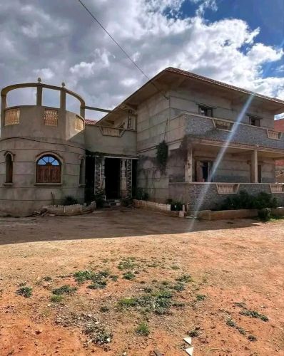 villa avec tiran